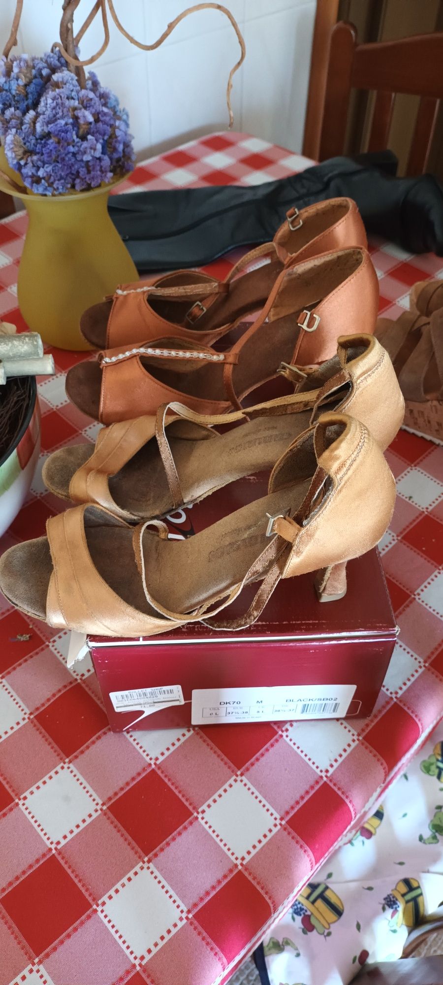 2 Pares sapatos de dança