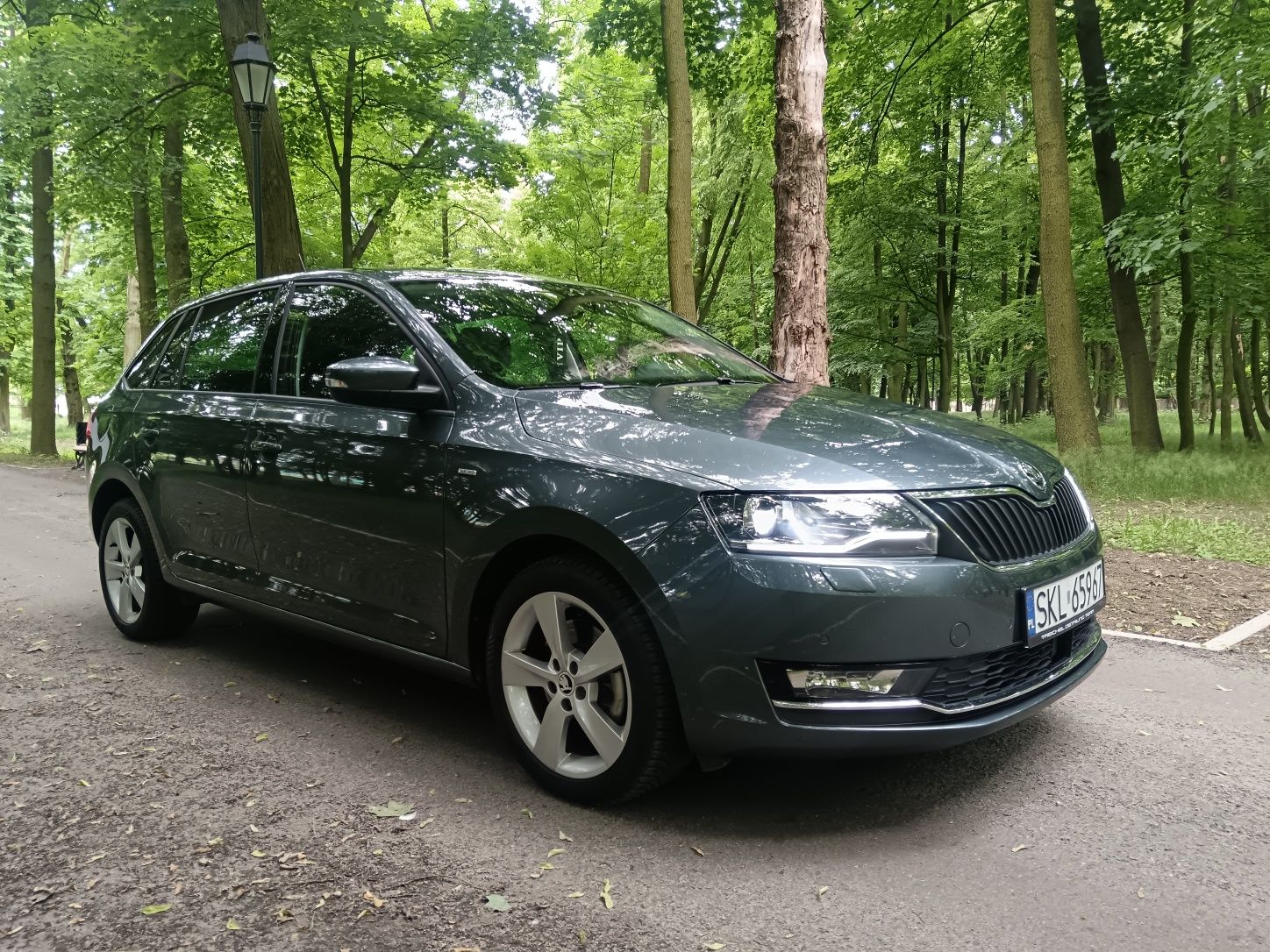 Skoda Rapid Clever dobre wyposażenie mały przebieg servisowana w ASO