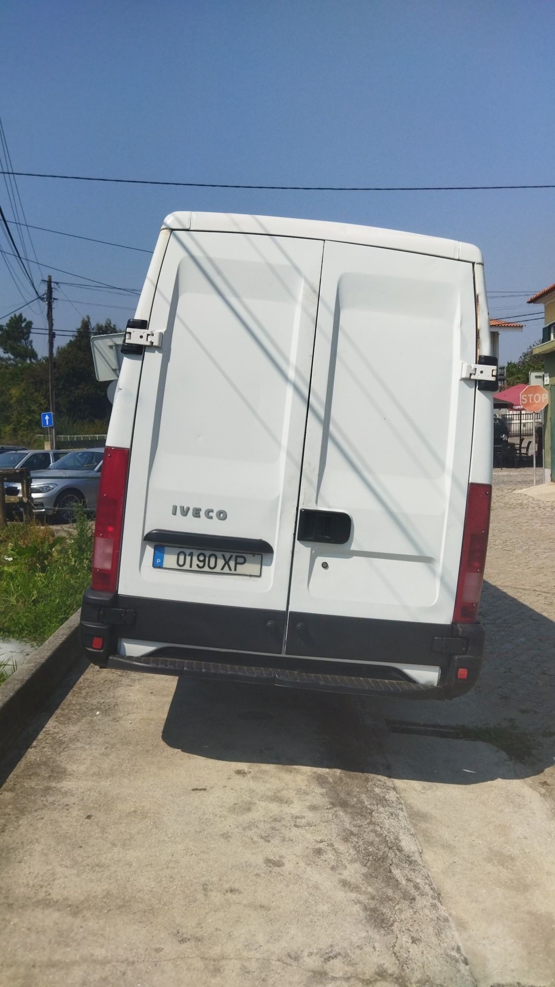 Vendo comercial IVECO turbo daily de 2004