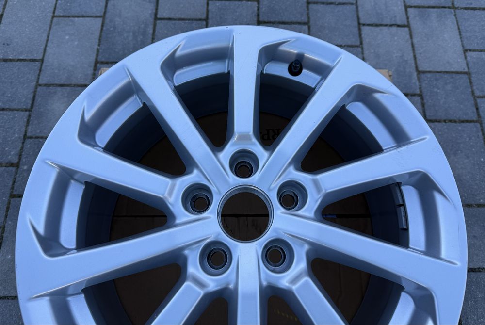 Oryginalna Felga Audi A3 17" 7.5J ET51 5X112 8V0