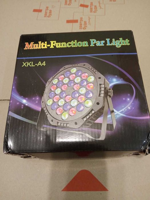 Парик, прожектор Ied par. RGB. DMX.