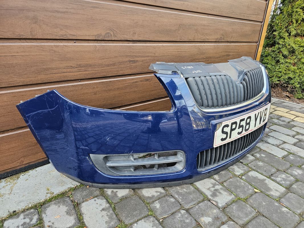 Skoda Fabia Ii Roomster 06- Zderzak przód przedni kompletny przedlift