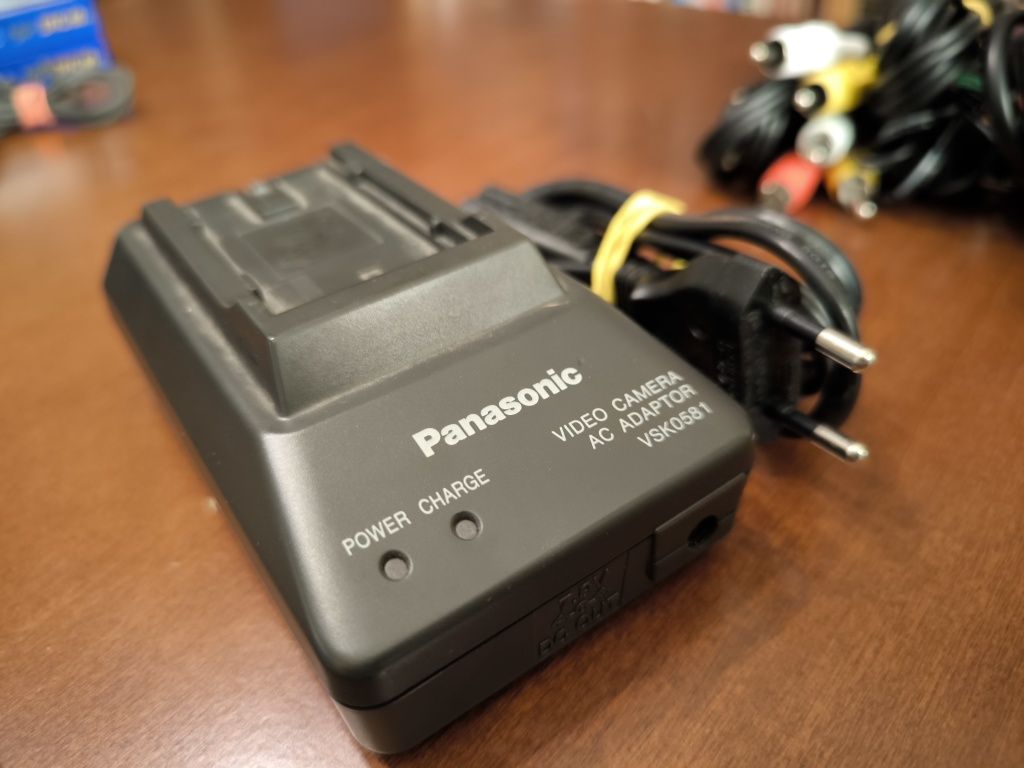 Відеокамера Panasonic NV-GS15GC
S/N I4SA14988
Made in Japan (вироблено