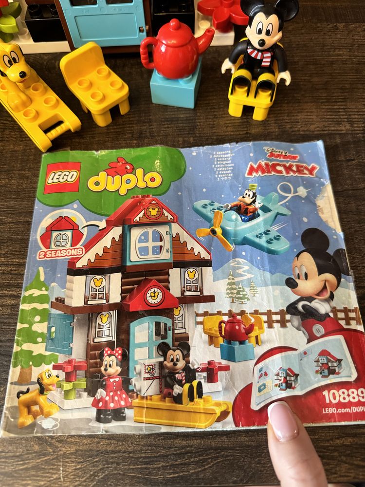 LEGO DUPLO Будинок відпочинку Міккі (10889)