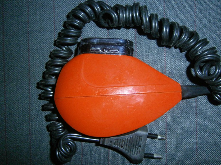 Электрическая бритва "Бердск-2".