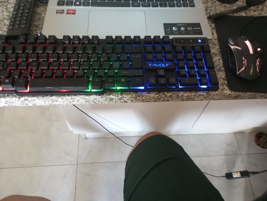 TF200 da T-WOLF teclado semi mecânico + mouse