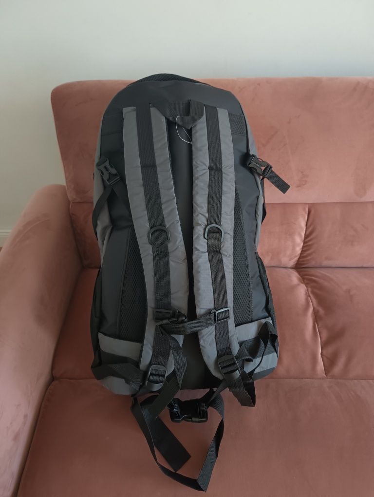 Plecak turystyczny, trekkingowy 85L, sportowy, w góry, mocny, outdoor