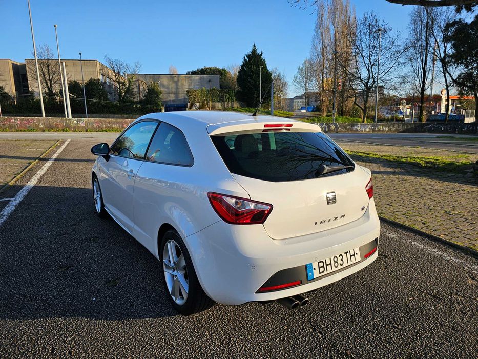 Seat Ibiza Sport Coupé FR 1.2TSi 90cv Edição 30 Anos Ibiza
