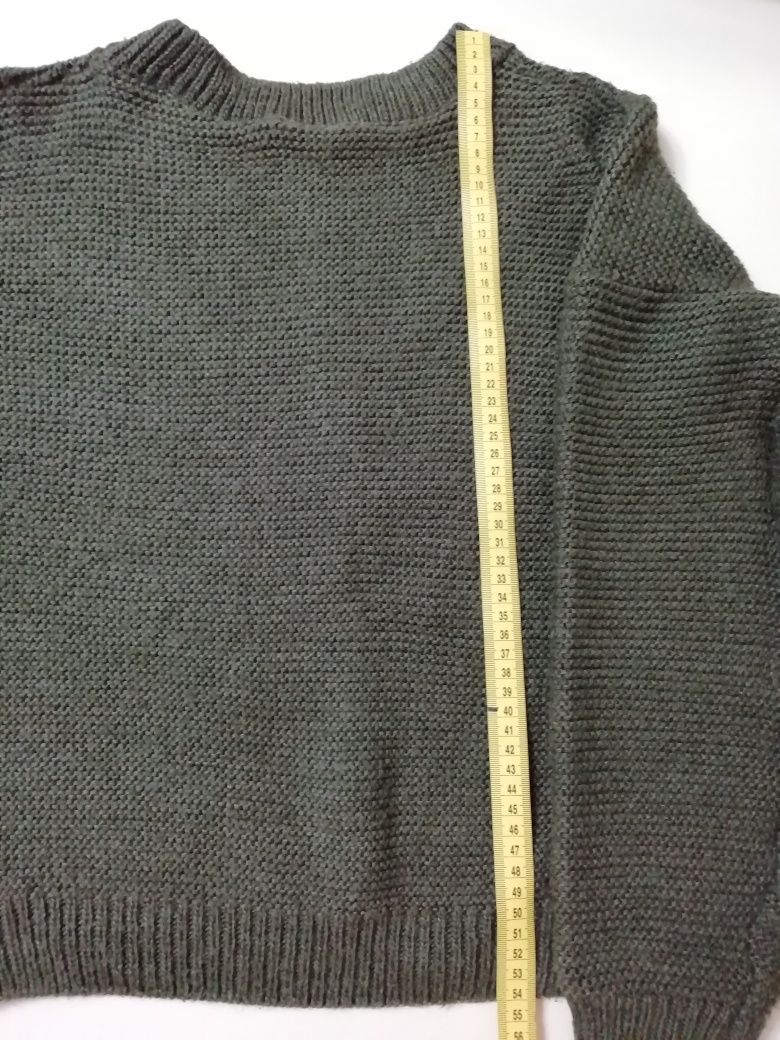 Пуловер женский и свитер короткий