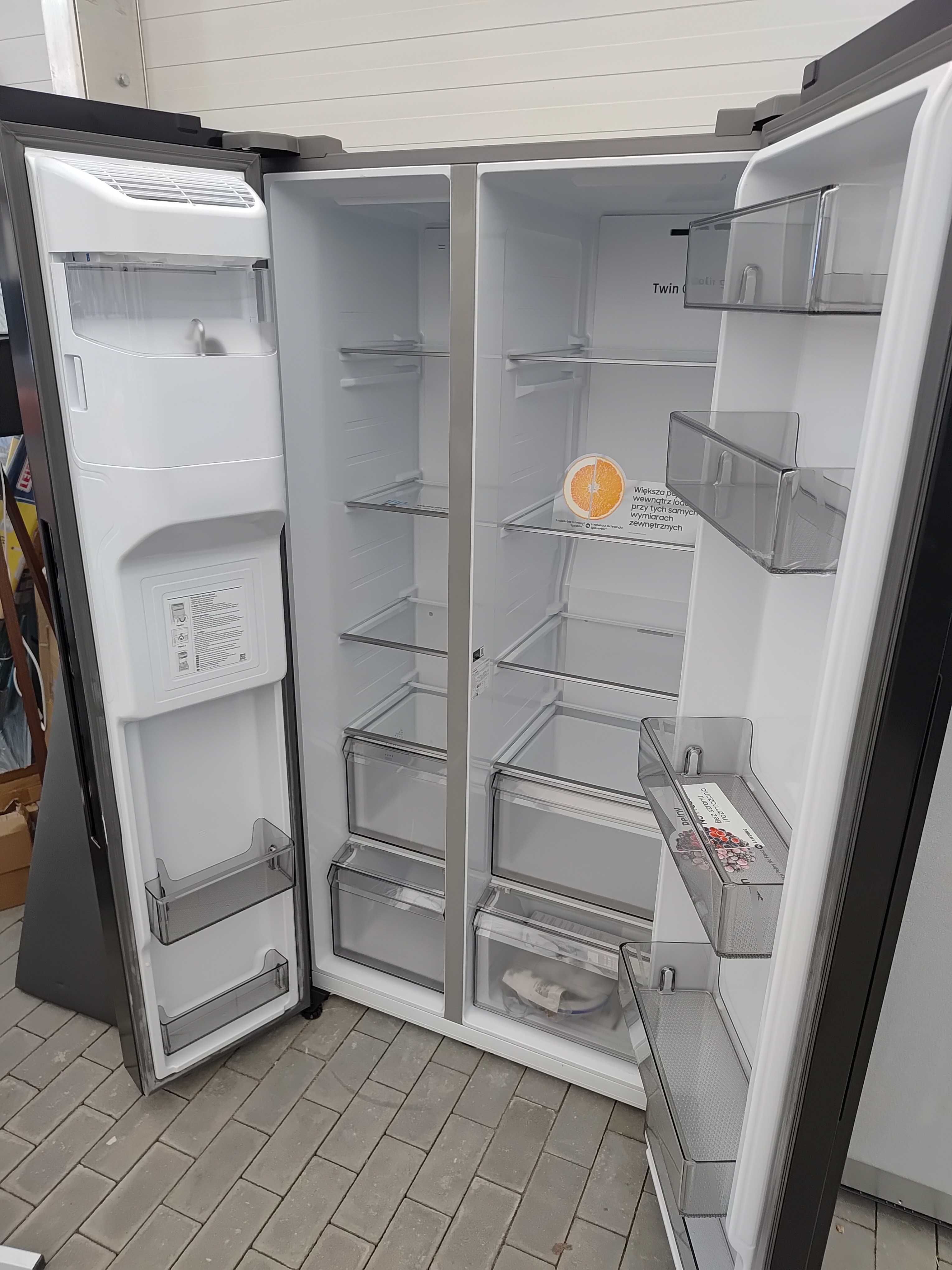Lodówka Samsung RS68A8820B1, Side by Side, SpaceMax, 634l