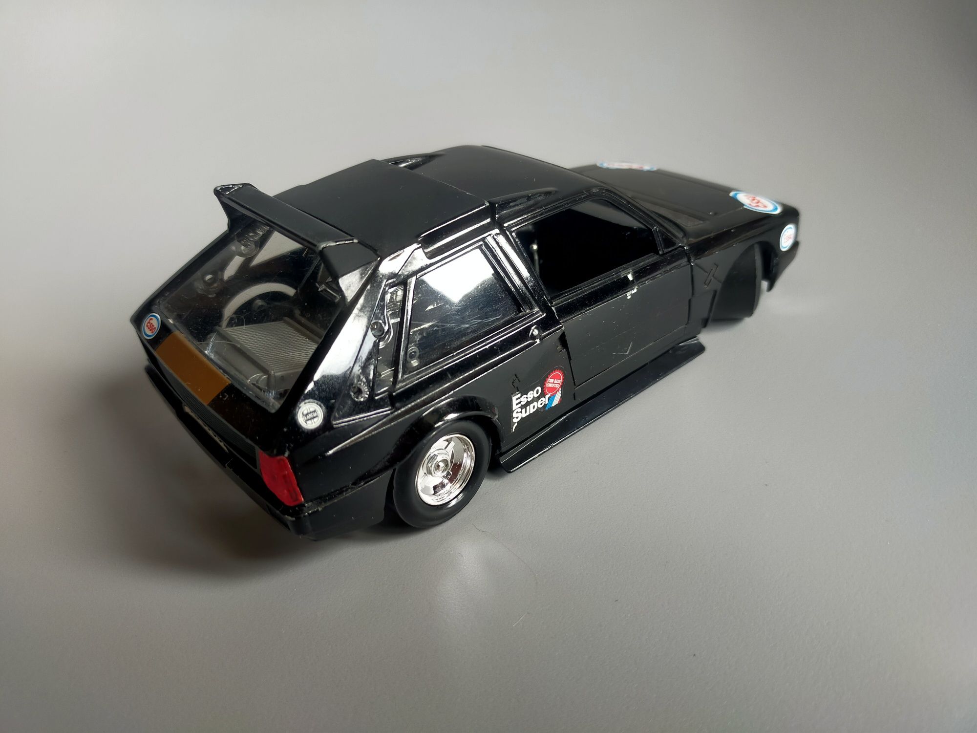 Bburago Burago Lancia Delta S4 rally 1:24