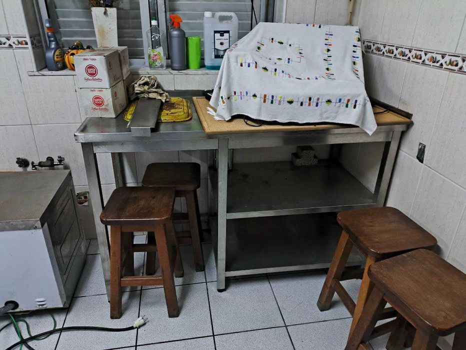 Banca Inox para estabelecimento