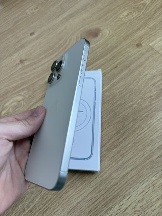 Iphone 15 Pro Max de 256gb ( Como Novo)