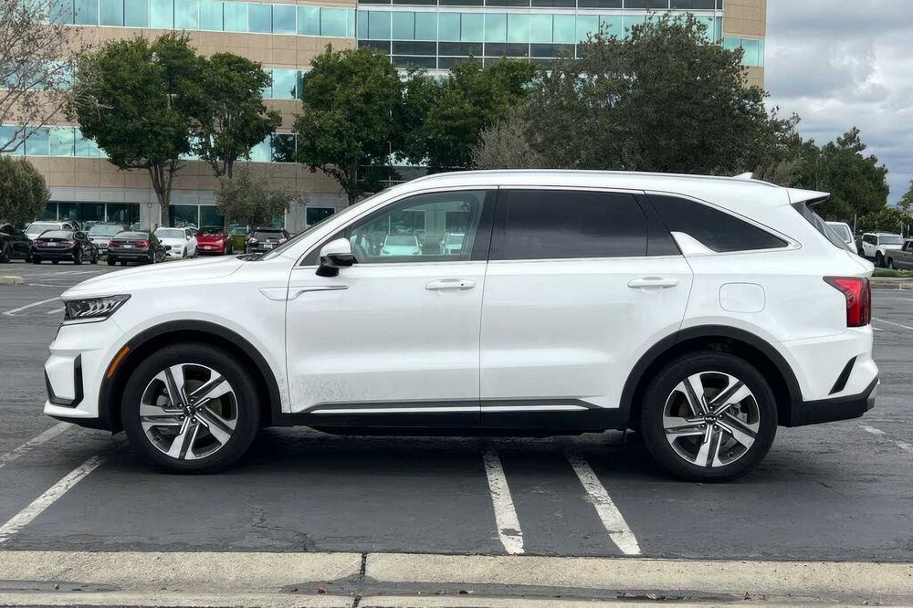 Kia Sorento      2023