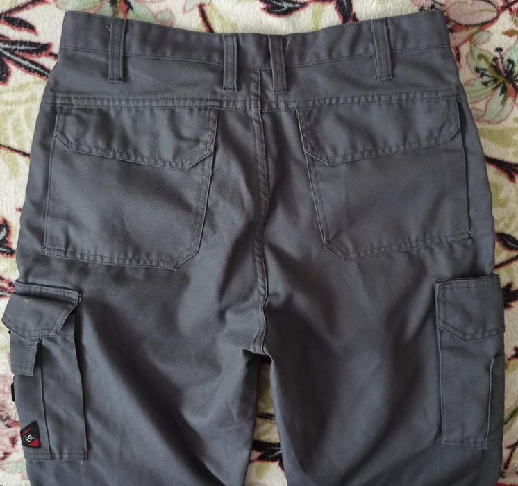 Bp strauss rvrc snickers dickies mascot hh