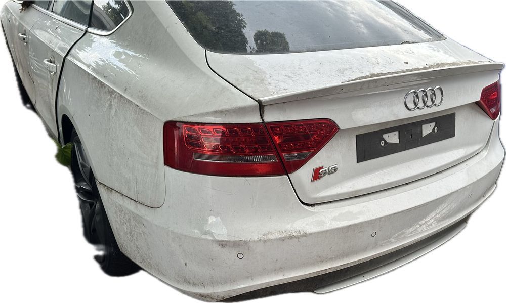 AUDI S5 A5 8T  zderzak wzmocnienie klapa lampy