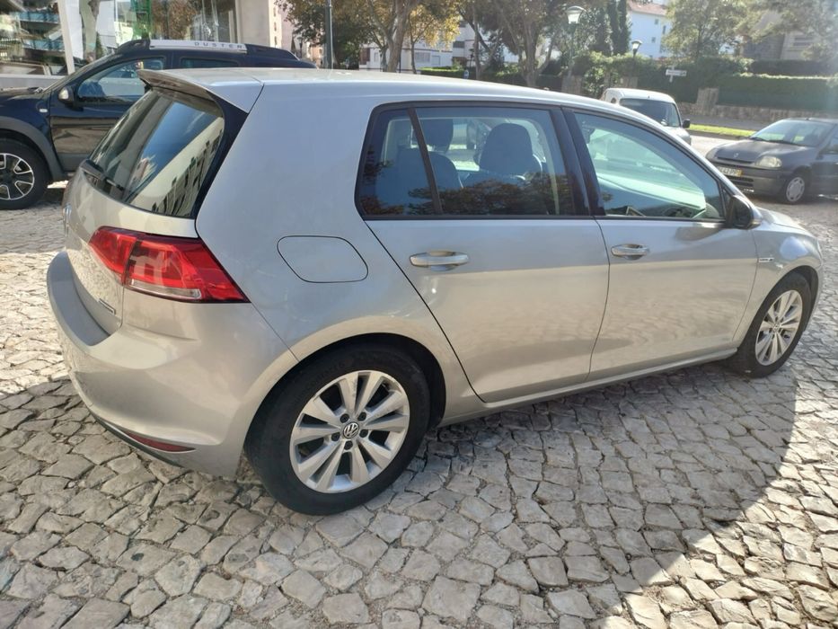 Volkswagen GOLF 1.6 TDI Confortline Bluemotion cx6 5P Cinza