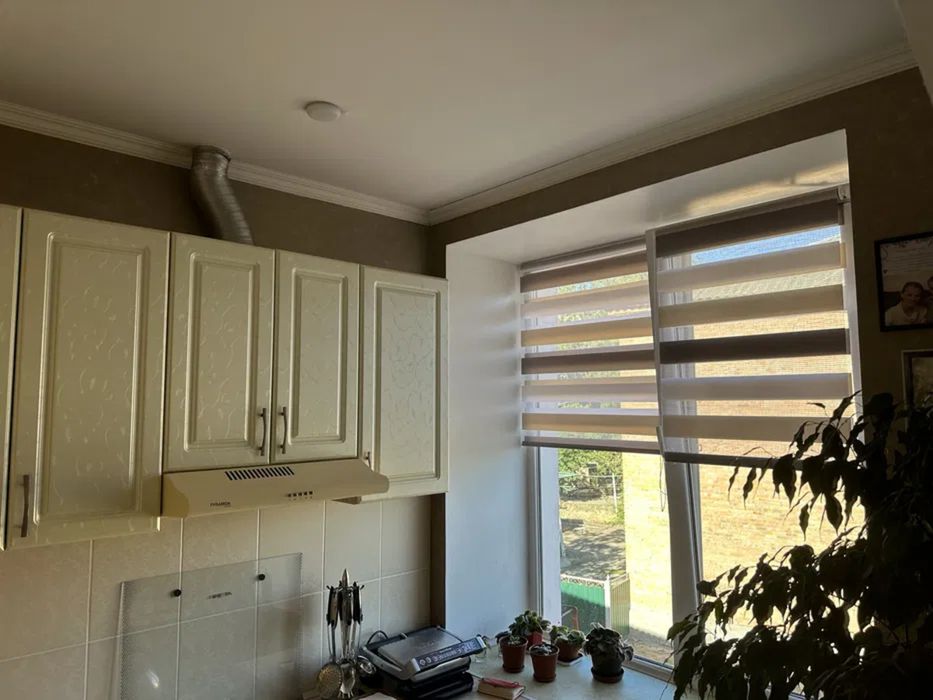 Продам трикімнатну квартиру на Миколаївці.