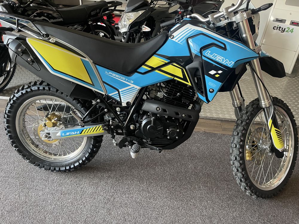 Новинка 2024 ХІТ продажу у США LIFAN KPX 250 enduro