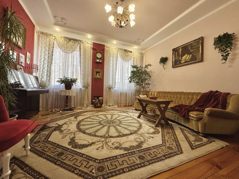 Вишукана СТАЛІНКА в ЦЕНТРі міста, 4 кімнати, 96м2, ремонт  VS
