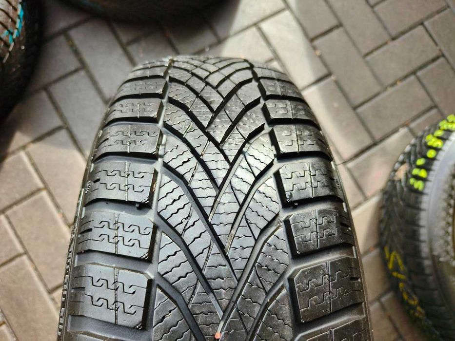 185/60 88T R15 FALKEN Eurowinter HS02 7mm 2022r Zimowe Opony 4szt