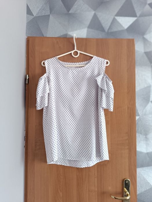 Bluzka w kropki elegancka