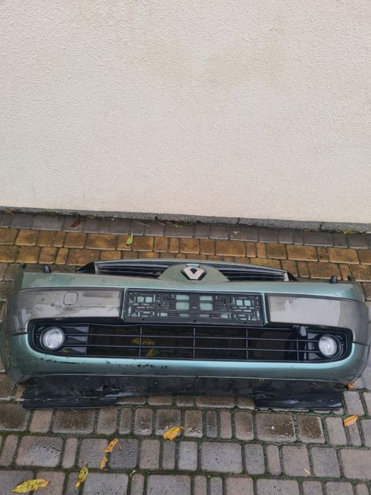 Передній бампер Renault Scenic 2 Рено Сценік дорестайл