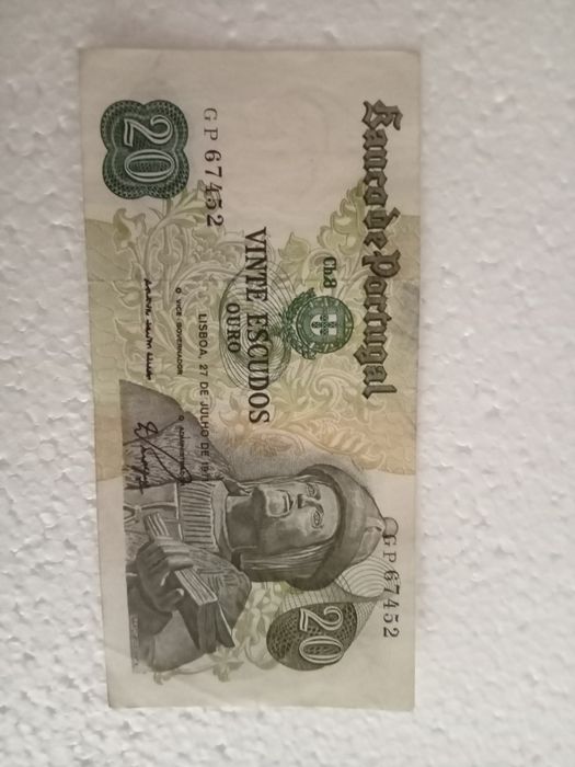 Vendo notas de vinte escudos de Garcia de Orta a  preço baixo
