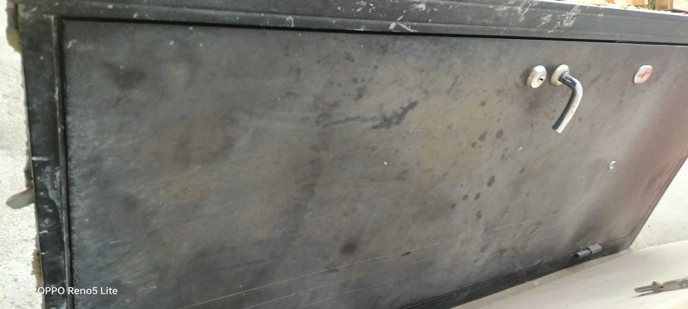 Продам вхідні двері