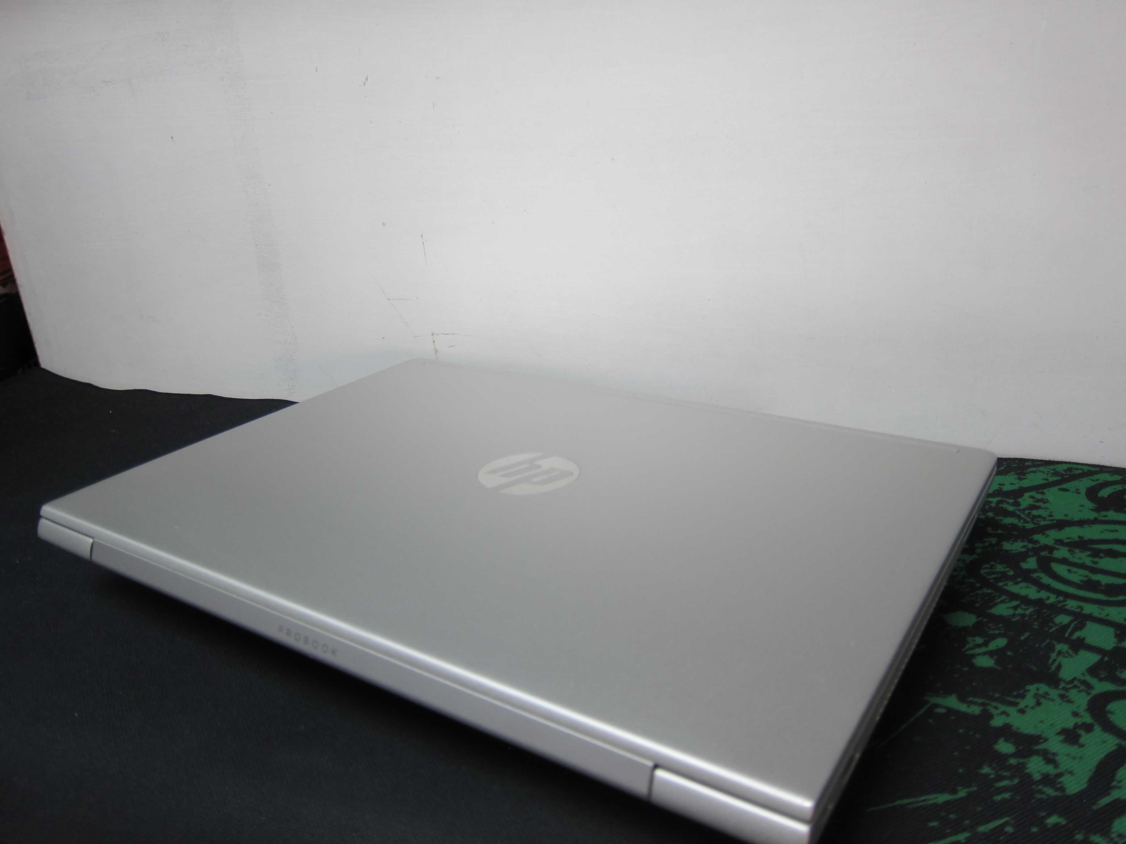 Hp Pro Book 440G6/ 14" FHD IPS/Intel Core i3-8145U4.00 GHz/Ram 8 gb