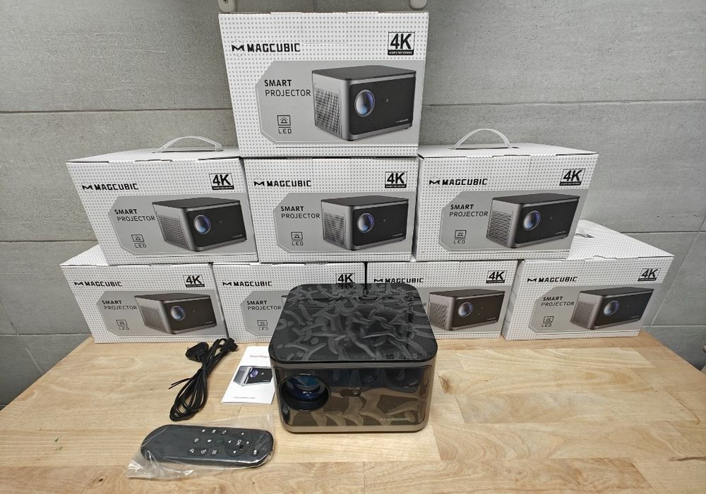 Projetor Android 9500 lumens + 1080P NATIVA + Focus eletrônico + Keyst