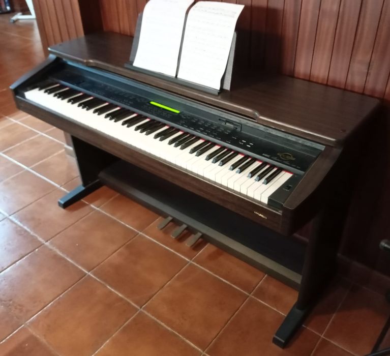 Piano digital KEC KDP-930 Hyundai