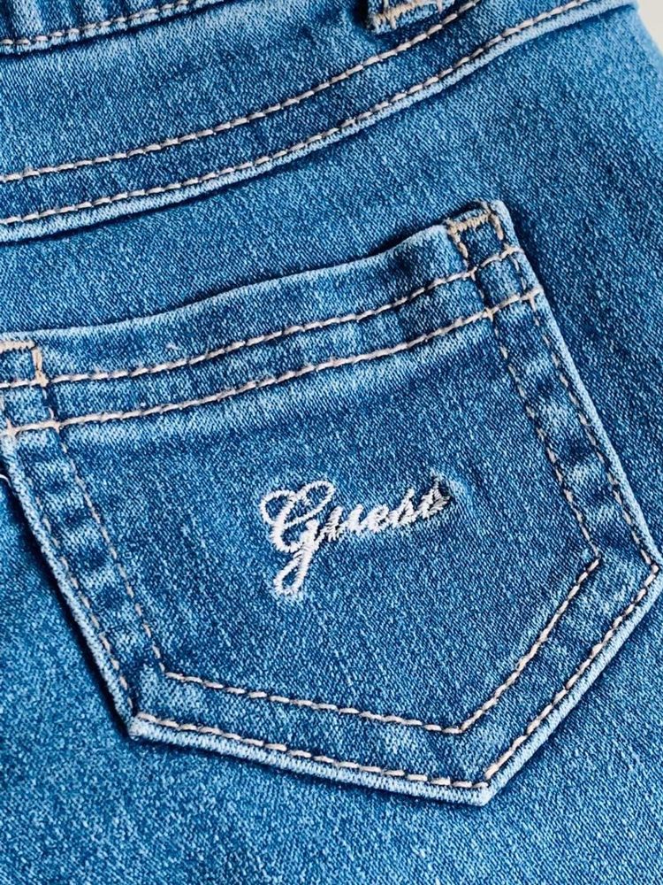 Guess spodnie jeansy dla dziewczynki. Rozmiar 18M 86-98