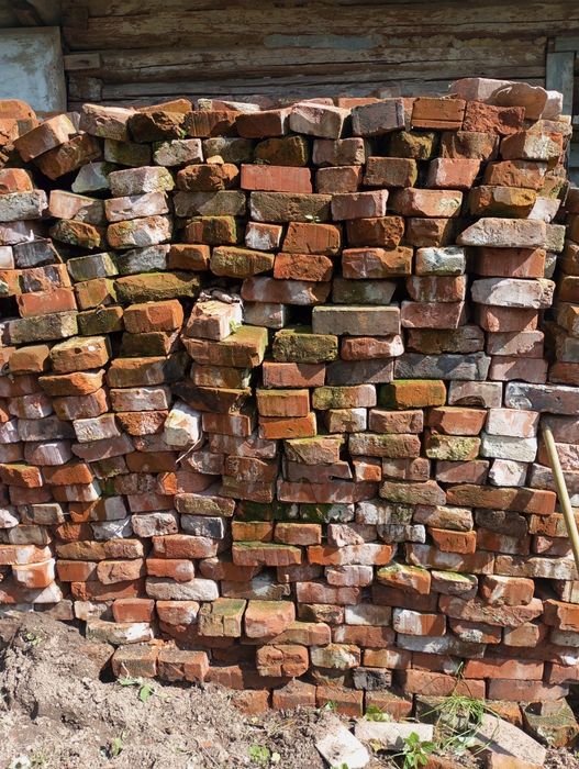 Cegła, połówki, ćwiartki cegly