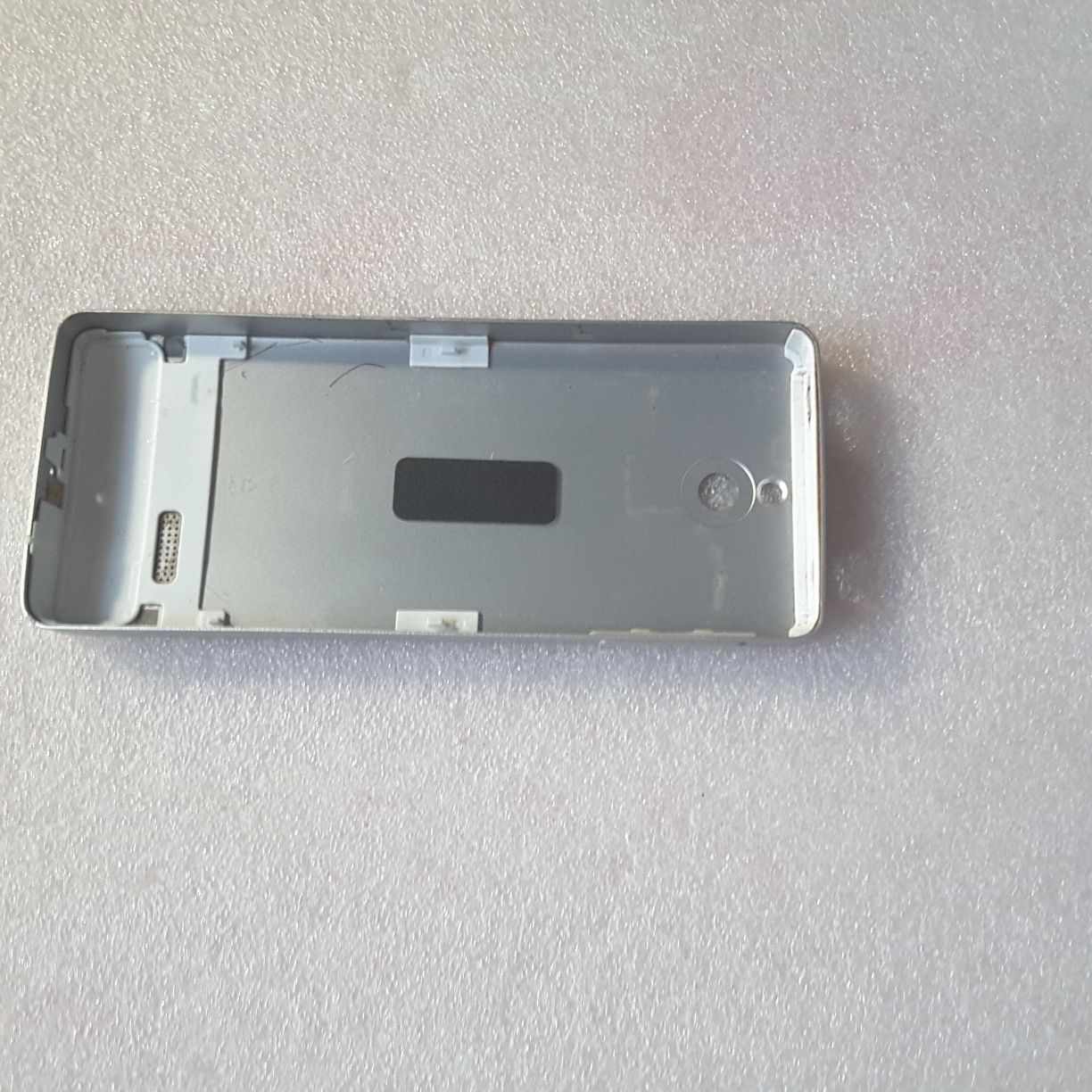 Акумуляторна кришка нокіа 515 б/у оригінал NOKIA, біла.біла.рний.