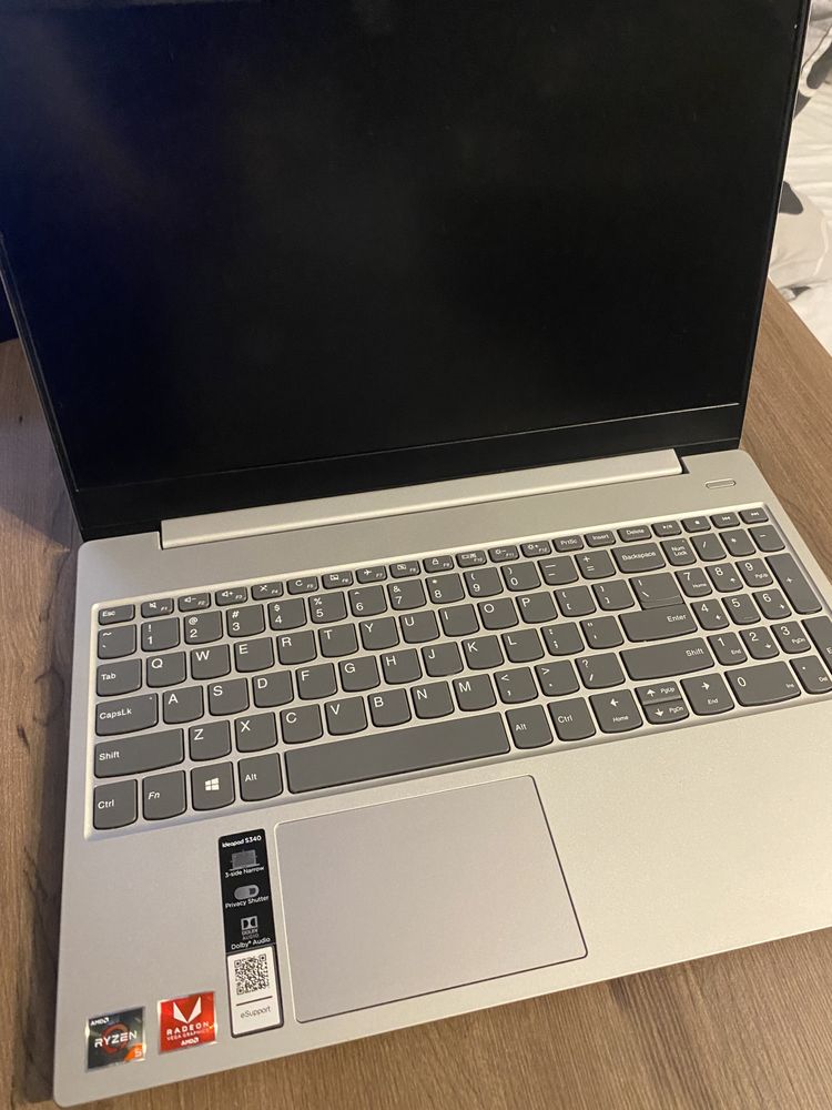 Laptop Lenovo IdeaPad