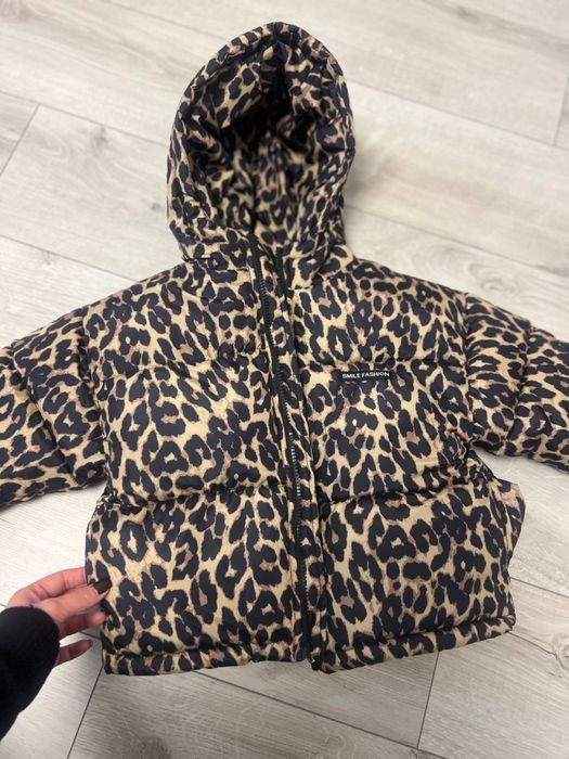 Пуховик-пуфер . Трендовий принт лео.