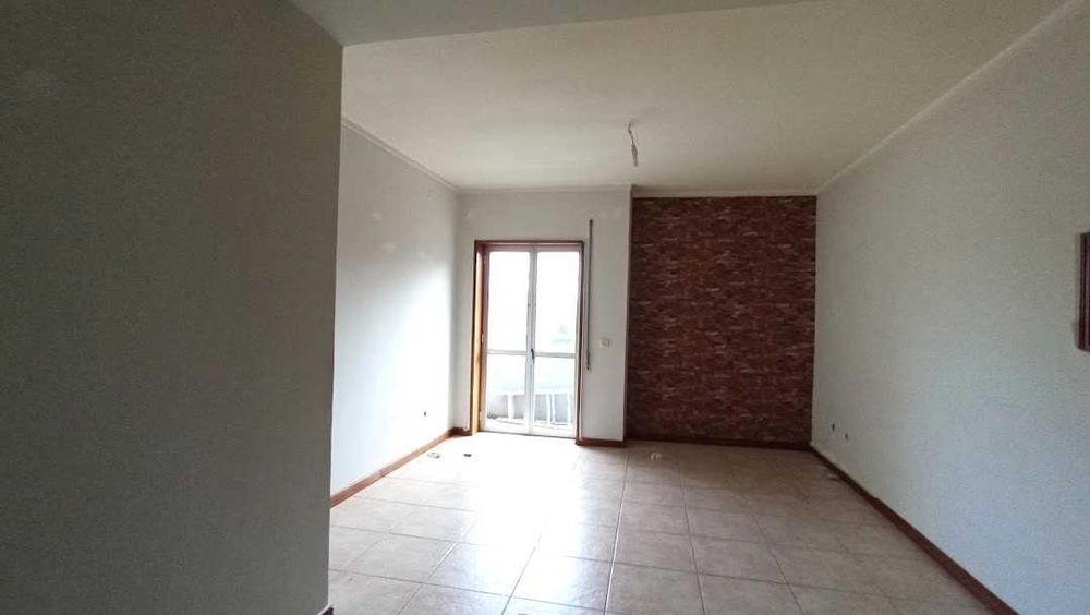 Apartamento T3 com Vista Deslumbrante — São João da Madeira