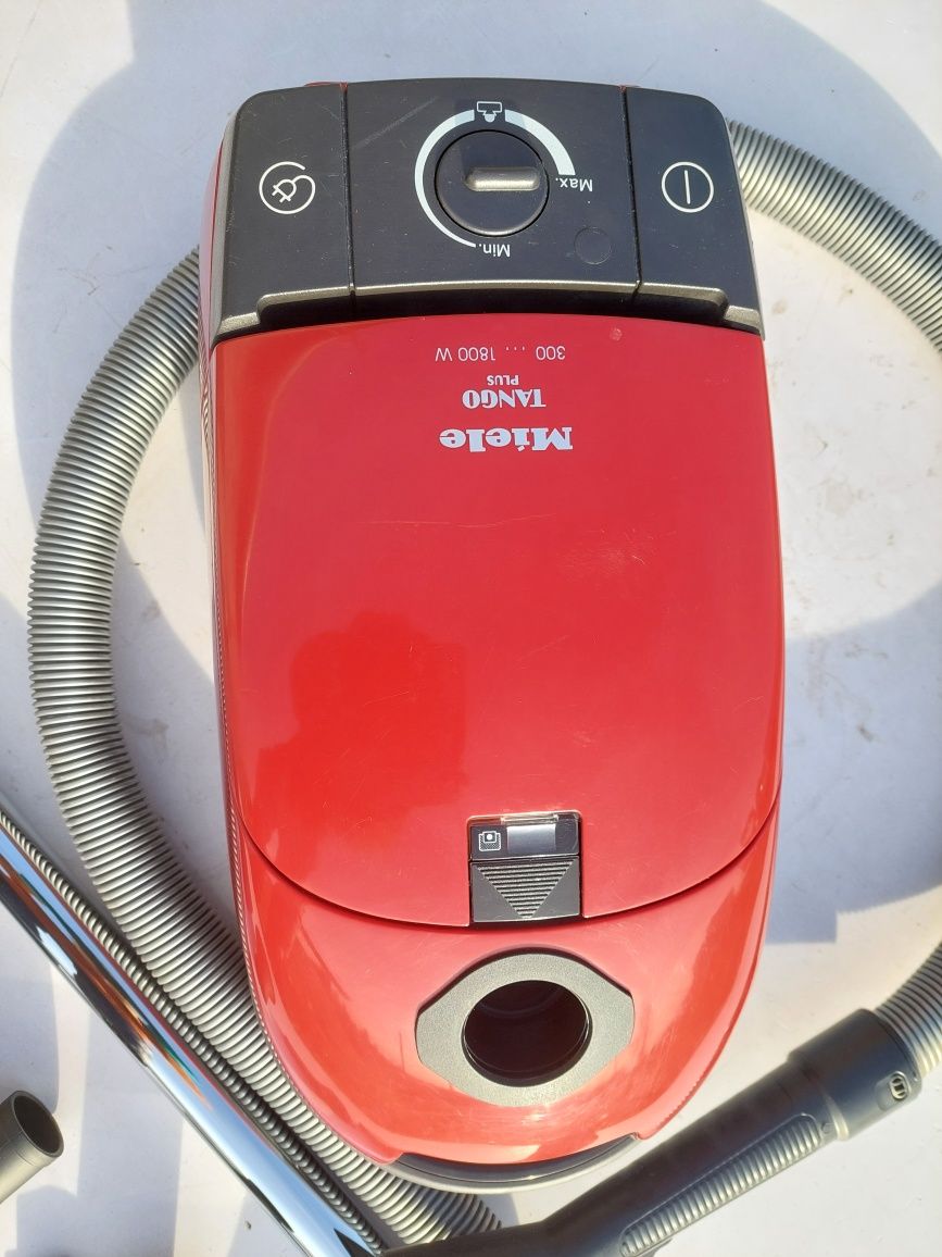 Odkurzacz miele Tango 1800W