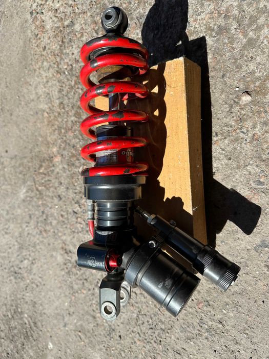 Амортизатор  для мотоциклу