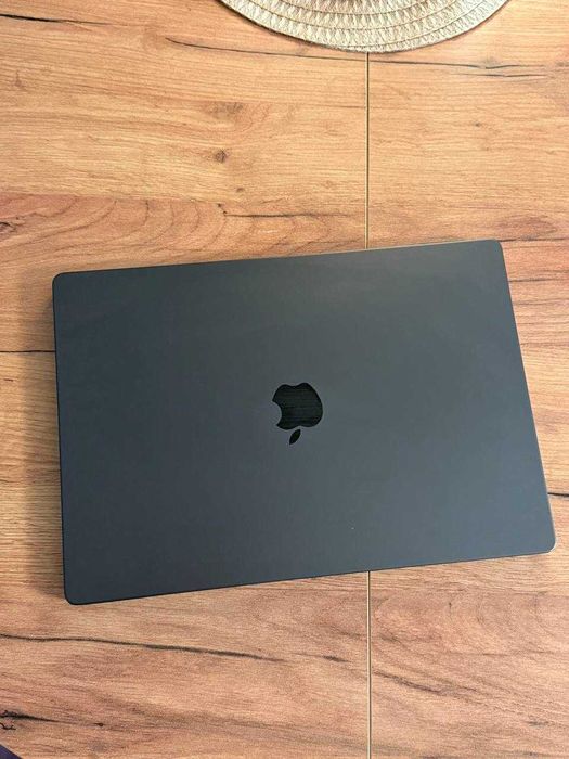 Apple MacBook Pro M3 Max (14c, 36GB/1TB, 16 cali)