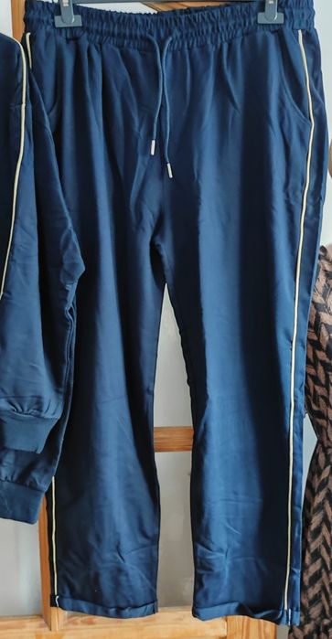 Damski komplet dresowy plus size firmy WAWA