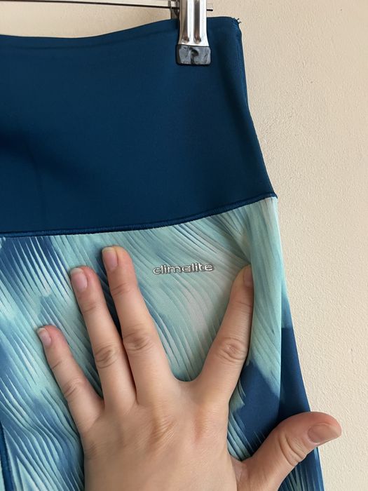 Niebieskie, błękitne spodnie, legginsy sportowe, treningowe, Adidas, S