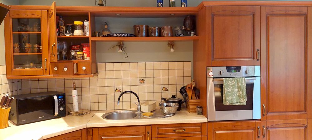 Używany komplet mebli do kuchni