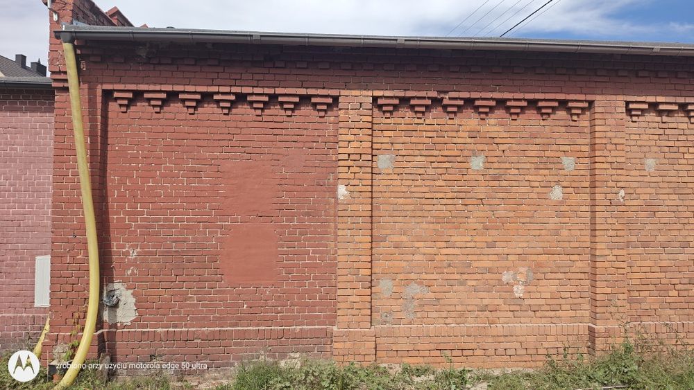 Piaskowanie, sodowanie, pudrowanie cegieł i drewna