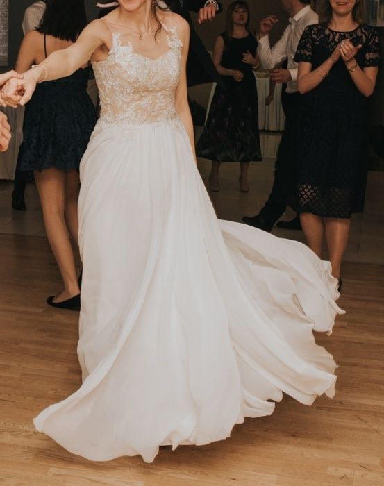 Suknia ślubna z cielistym gorsetem roz.34/36