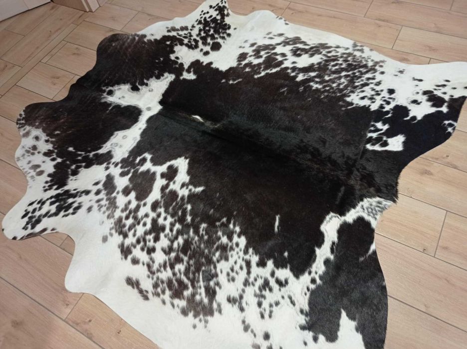 Dywan SKÓRA BYDLĘCA łaciata ciemnobrązowo-biała Krowa skóra naturalna