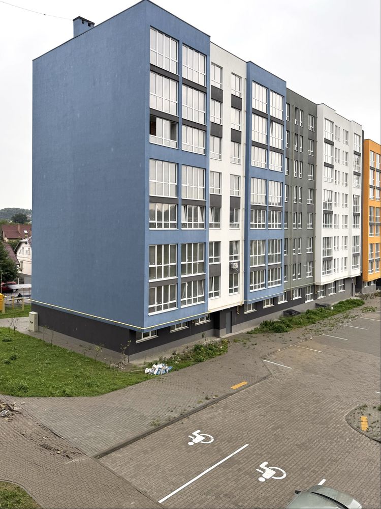 3-х з документами новобудова, вул. Київська, центр міста Чернівці.