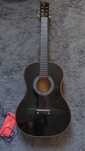 Gitara akustyczna. Nowe metalowe struny
