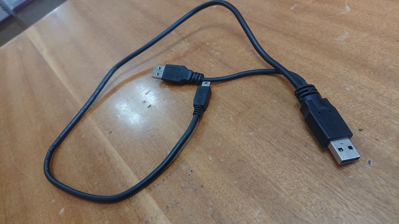 Продам шнур USB
Для подключения например внешнего жесткого диска. 
Шну